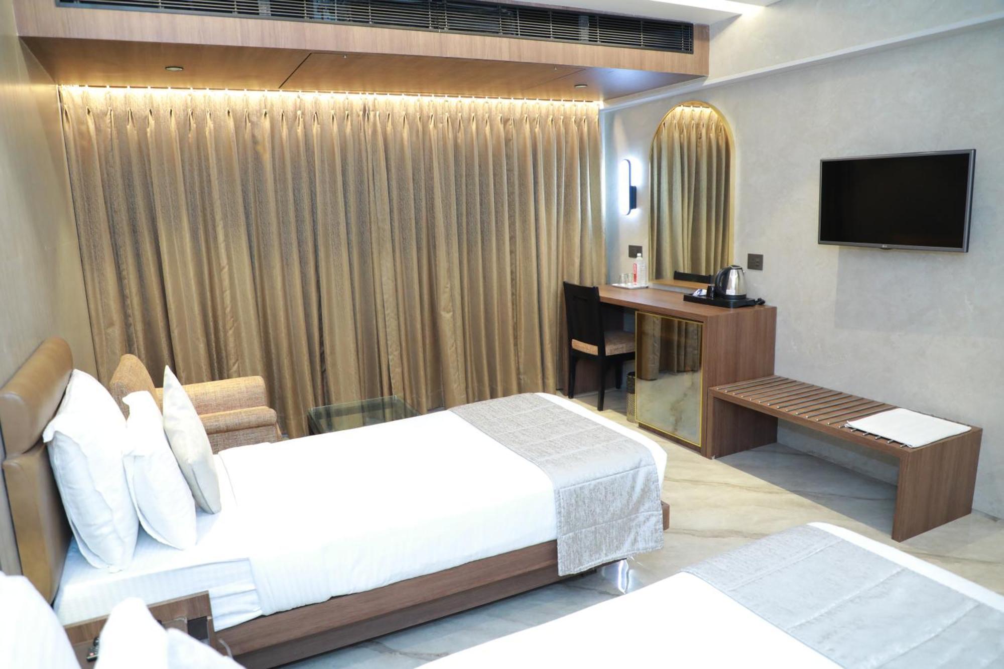 Hotel Archana Residency Mumbai Dış mekan fotoğraf
