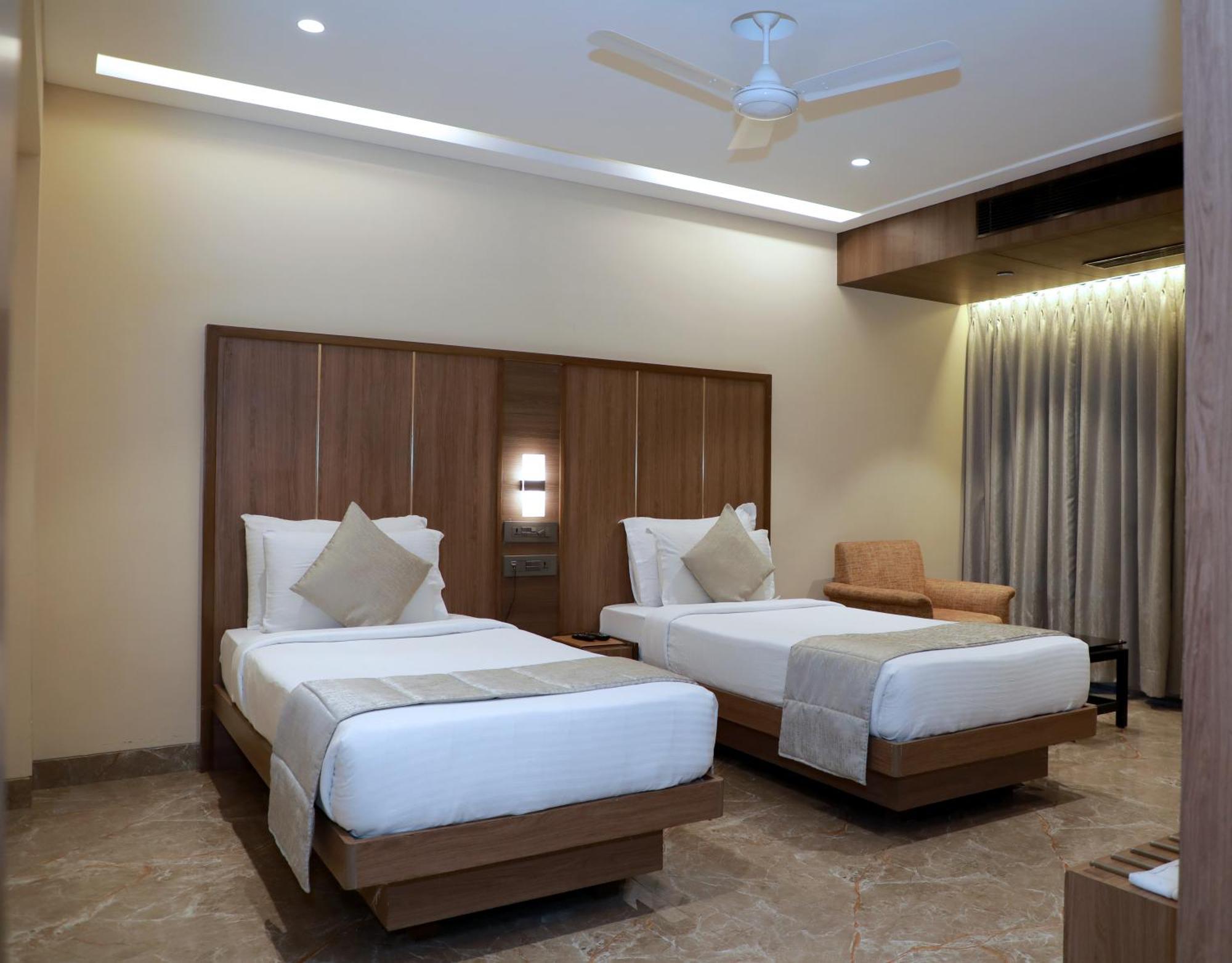 Hotel Archana Residency Mumbai Dış mekan fotoğraf