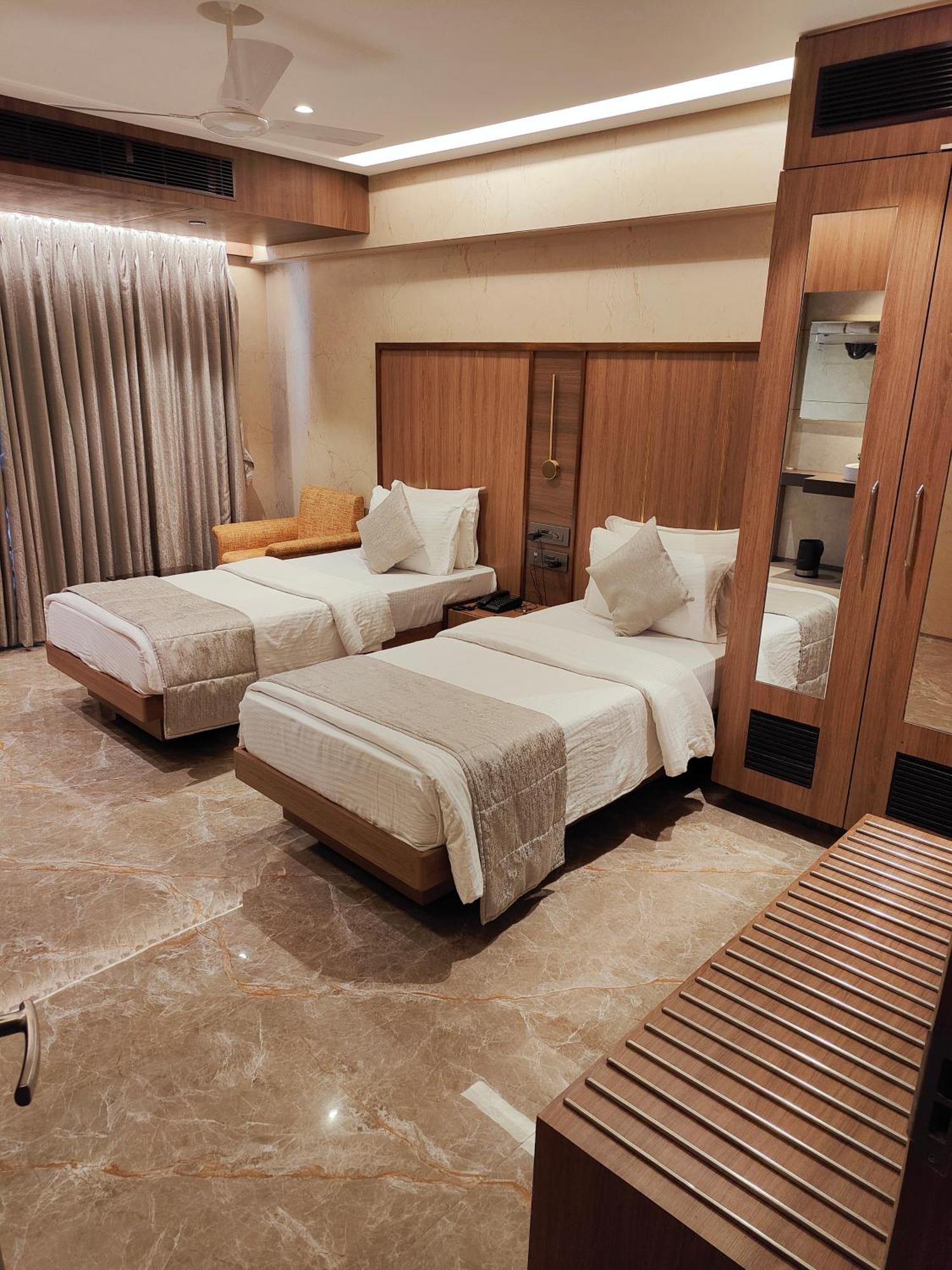 Hotel Archana Residency Mumbai Dış mekan fotoğraf